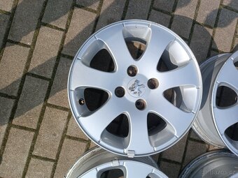 220. Originál ALU kola Peugeot R15 4x108 - 2