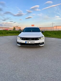 Passat B8 2.0 TDI DCC 140 kw R-line - 2