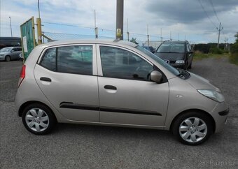 Hyundai i10 1,1 i 49 kW KLIMA Serviska benzín - 2