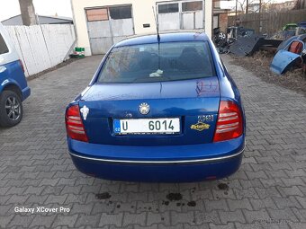 Škoda Superb 2,0 benzín - 2