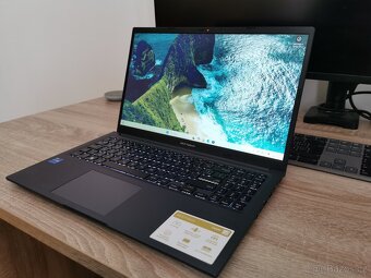 Asus Vivobook x1502z s brašnou - 2