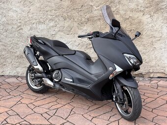Yamaha T-Max 530 DX 2017, najeto 14800km - 2