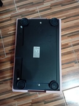 Vibrační plošina / masážní přístroj - 2