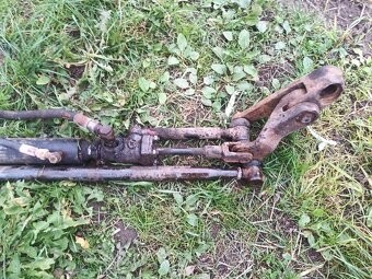 Zetor posilovač řízení - 2