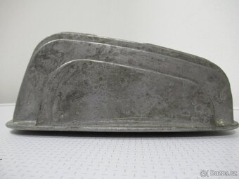 JAWA 250/623 UŘ Bizon - nová hlava (pravá) - 2