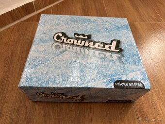 Dívčí brusle vel EU 35 - 2