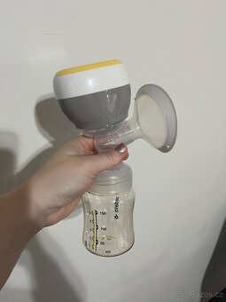 Elektronická odsávačka mléka Medela nová - 2