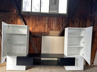 Obývací stěna - 2