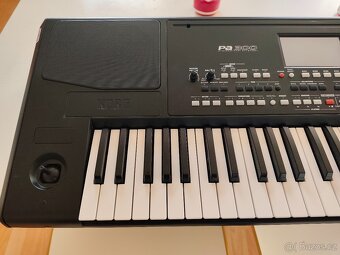 Prodám klávesy KORG-PA 300 - 2