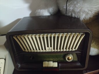Staré rádio Tesla - 2