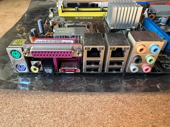 Základní deska ASUS P5WD2-E - 2