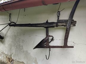 Dekorace, prodám pluhy - 2