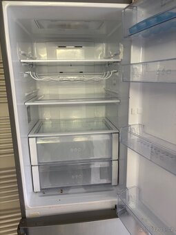 Lednice LG s mrazákem - 2