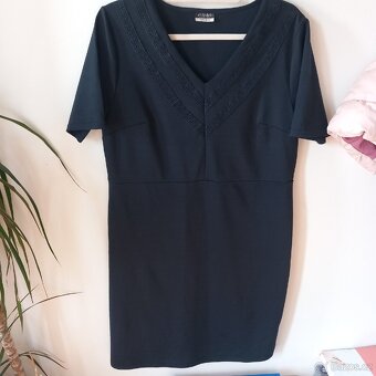 Cerne saty velikost 42 XL - 2