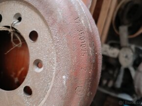 NOVÉ bubny brzd na Mercedes W114 - 2