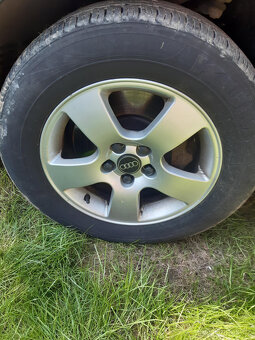 alu kola 16 + letní pneu 225/60 r16, vzorek 5-6mm - 2