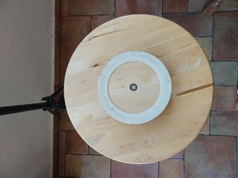 Otočný servírovací podnos z IKEA – dřevo, průměr cca 39 cm - 2