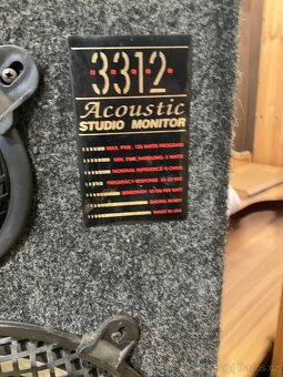 Americké reprobedny a Acoustic studio monitor 3312 - 2