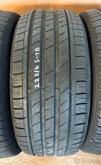 letní pneu 225/45-18 Nexen - 2