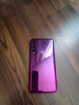 Motorola one Marco 7500 - 2