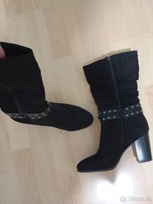 DÁMSKÉ ČERNÉ KOZAČKY POLOKOZAČKY VEL.36 - 2
