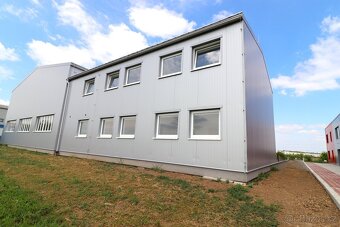 Pronájem skladového prostoru 900 m2 - Moravany, ev.č. 20290 - 2