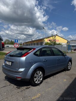 Ford Focus 1.8tdci ghia - 2