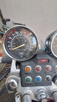 Honda vt 700 - 2