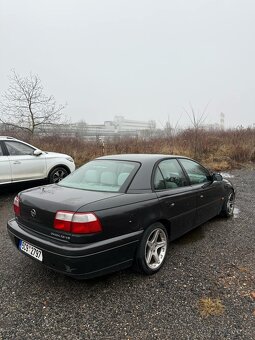 Opel Omega 3.0 V6 - 2