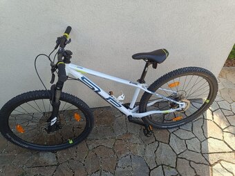 Juniorské kolo SUPERIOR RACER XC 27 DB – nájezd 250 km - 2