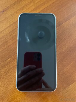 Apple iPhone XR - 2