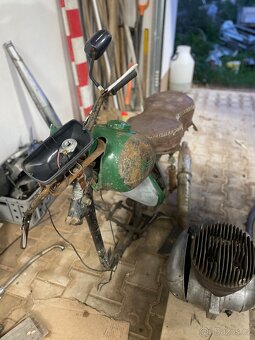 Vrak upravené ČZ + motor jawa 250. - 2