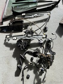 Renault Grand Scenic díly PP dveří - 2