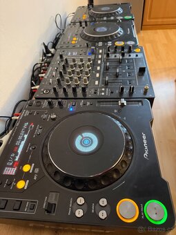Pioneer mix DJ setup - 3x CDJ 1000 mk3 + DJM 700 - 2