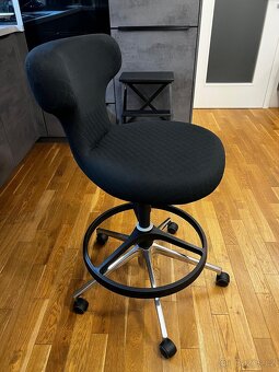 Designová barová židle Vitra Pivot High Stool - 2