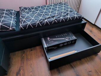 Postel MALM černá - 2