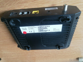 Cisco Model EPC3208 optický modem UPC/Vodafone - 2