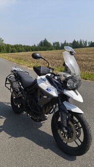 Triumph Tiger 800 XRX - 2