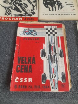 Programy závodu..11x - 2