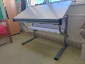 Rostoucí psací stůl - 2