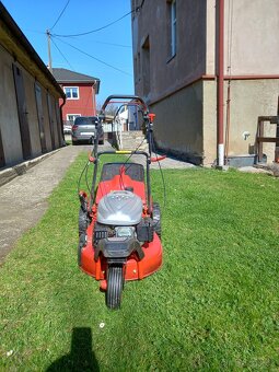 Prodám sekačku HECHT - 2