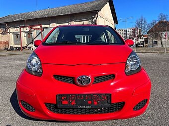 TOYOTA AYGO 1.0VVT-i AUTOMAT 80.000KM PĚKNÝ STAV - 2