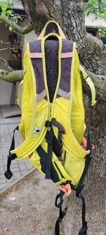Cyklistický batoh CAMELBAK 15l - 2