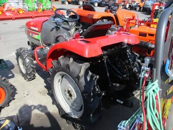 Malotraktor Yanmar AF-118 plně repasovaný 4WD - 2