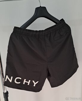 GIVENCHY PLAVKY - 2