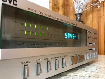 JVC R-S77 Top stav - 2