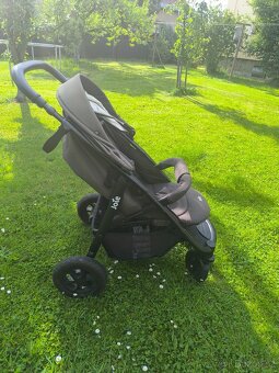 Kočárek Joie litetrax 4 air - 2
