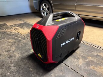 Elektrocentrála HONDA EU 32i, 3,2 kW (PC:79 900,-) - 2