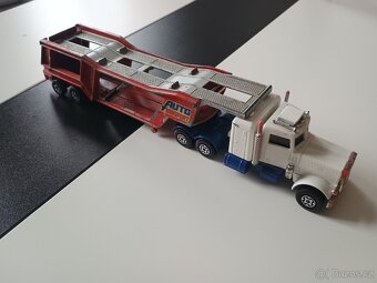 Matchbox autíčka různé - 2