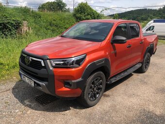 Toyota Hilux - 2